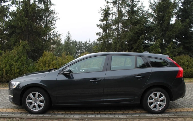 Volvo V60 cena 40999 przebieg: 220000, rok produkcji 2013 z Krajenka małe 631